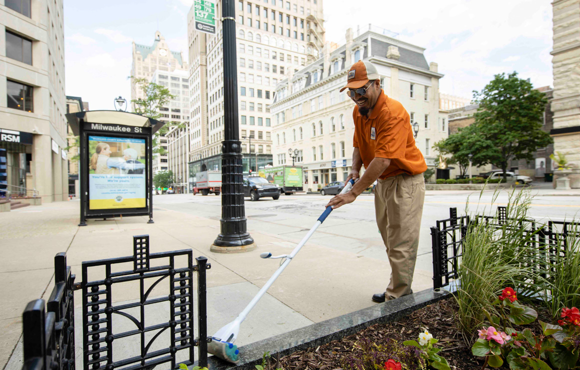 Clean Sweep Ambassadors Milwaukee Downtown