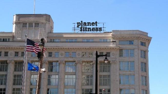 Planet Fitness Building