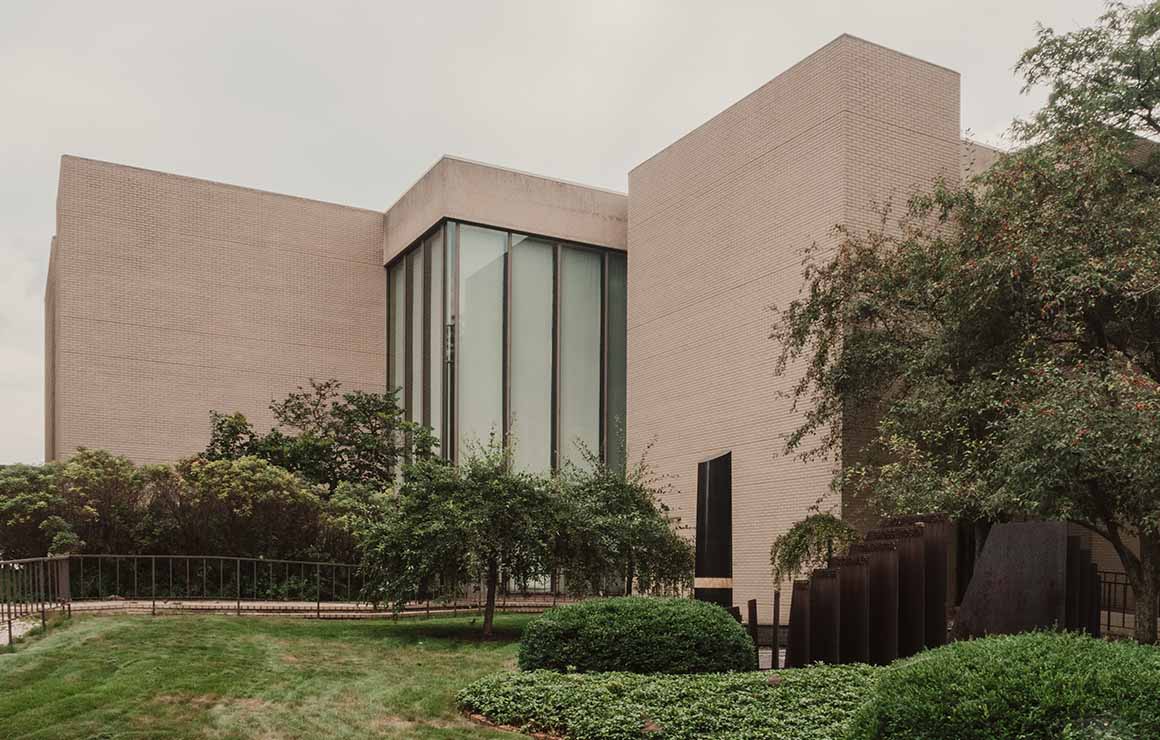 jewish-museum-milwaukee-downtown The exterior of the Jewish Museum.